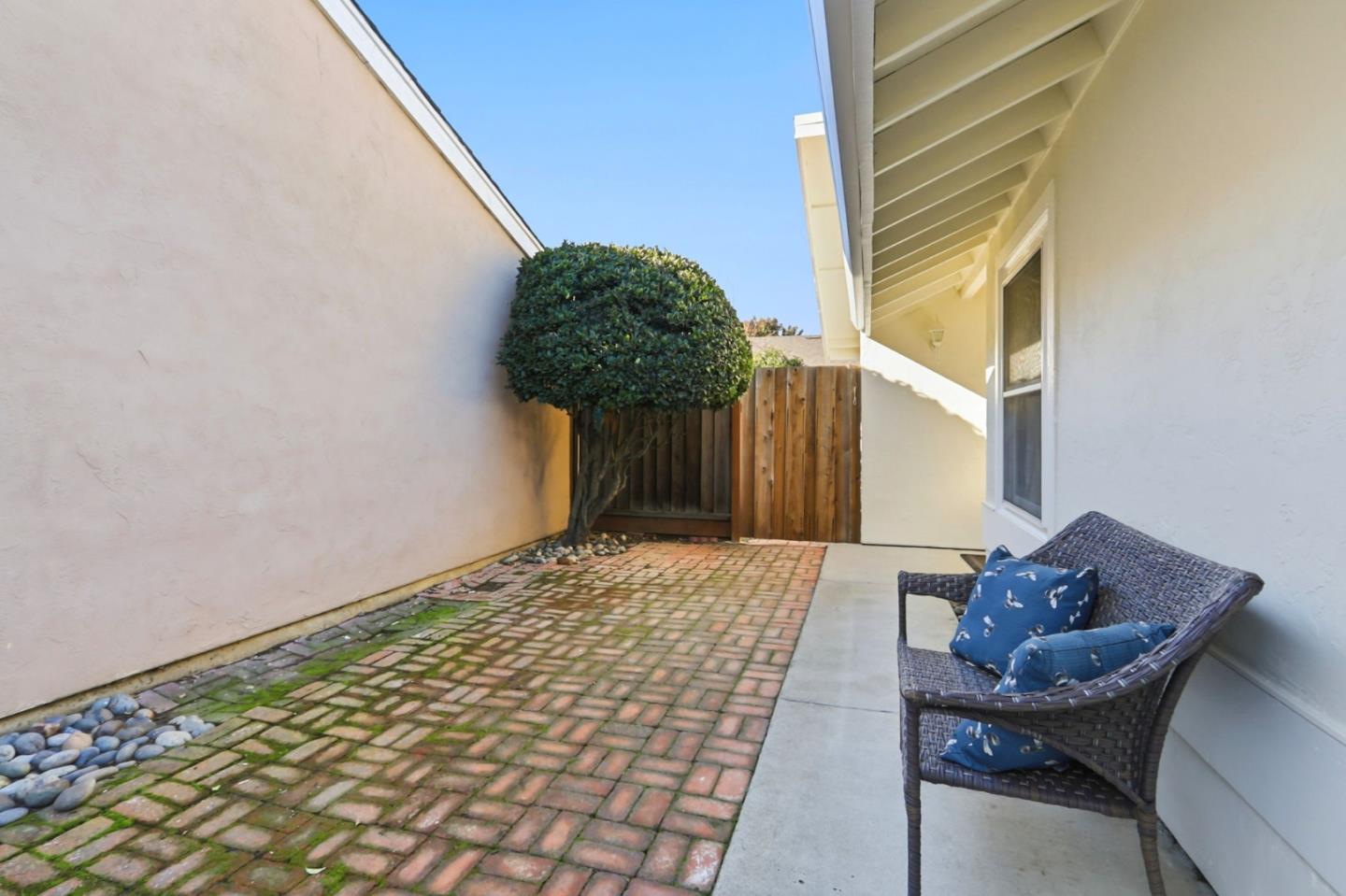 Detail Gallery Image 35 of 37 For 5341 Larch Grove Pl, San Jose,  CA 95123 - 3 Beds | 2 Baths