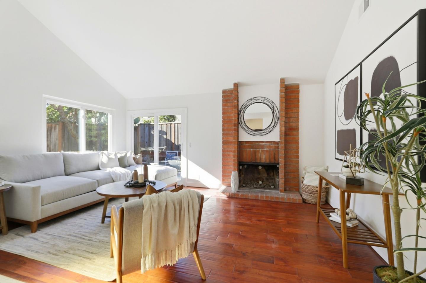 Detail Gallery Image 6 of 37 For 5341 Larch Grove Pl, San Jose,  CA 95123 - 3 Beds | 2 Baths