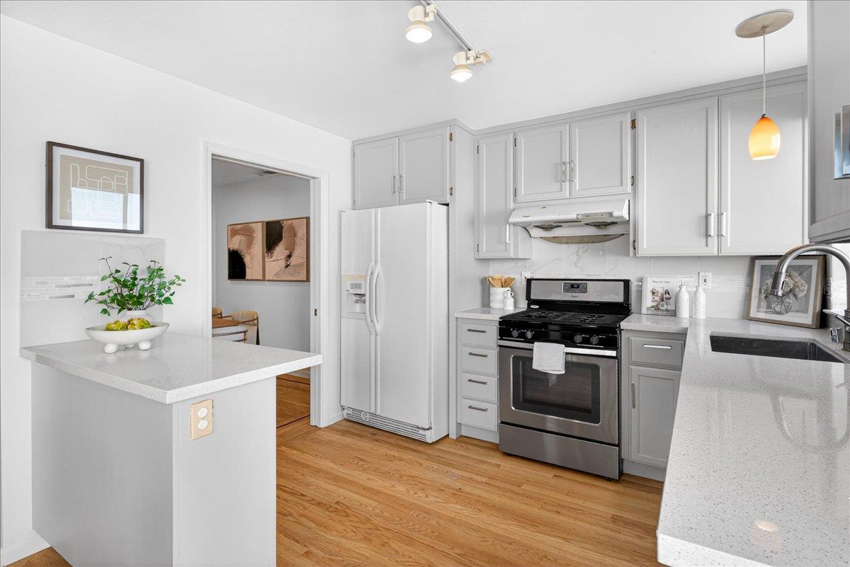 Detail Gallery Image 11 of 39 For 29 Jennings Ct, San Francisco,  CA 94124 - 3 Beds | 2/1 Baths