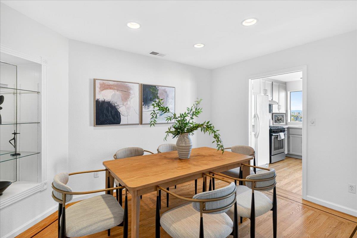 Detail Gallery Image 7 of 39 For 29 Jennings Ct, San Francisco,  CA 94124 - 3 Beds | 2/1 Baths