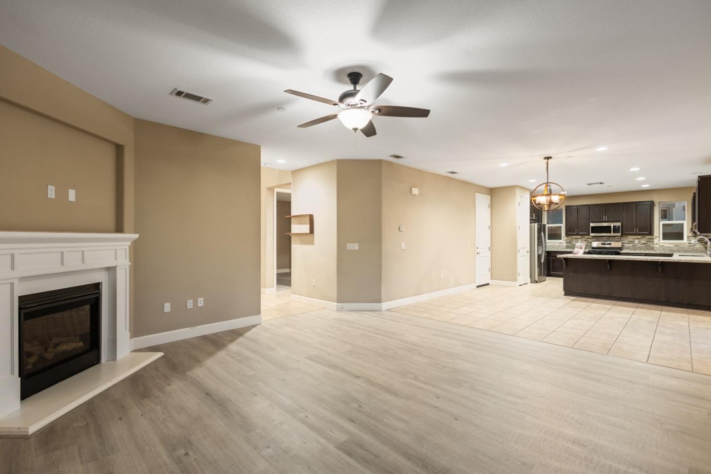 Detail Gallery Image 8 of 22 For 617 Copper Ridge Way, Oakley,  CA 94561 - 4 Beds | 3 Baths