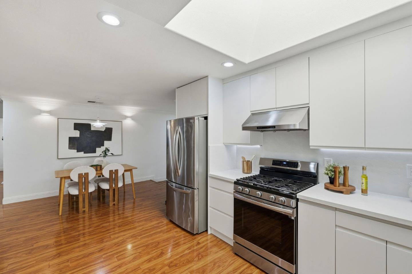 Detail Gallery Image 12 of 36 For 4941 Omar St, Fremont,  CA 94538 - 3 Beds | 2 Baths