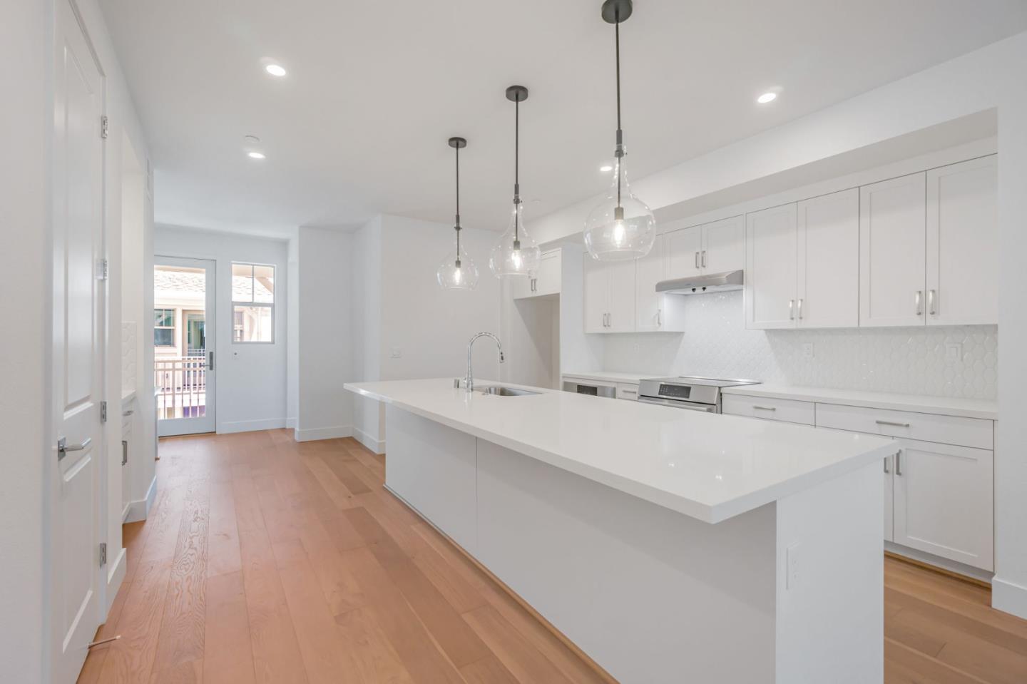 Detail Gallery Image 11 of 31 For 194 Oak Cir, Walnut Creek,  CA 94597 - 4 Beds | 3 Baths