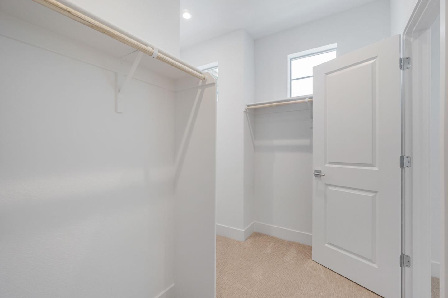 Detail Gallery Image 19 of 31 For 194 Oak Cir, Walnut Creek,  CA 94597 - 4 Beds | 3 Baths