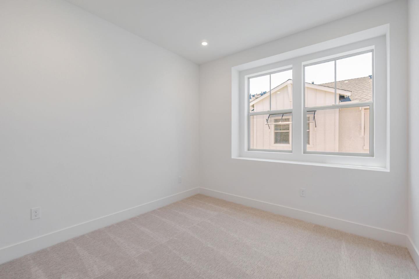 Detail Gallery Image 23 of 31 For 194 Oak Cir, Walnut Creek,  CA 94597 - 4 Beds | 3 Baths