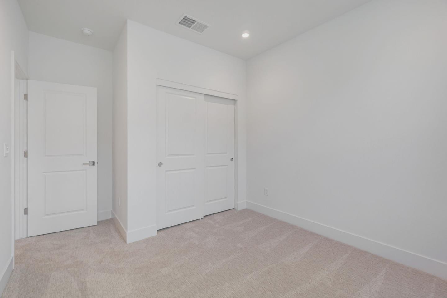 Detail Gallery Image 24 of 31 For 194 Oak Cir, Walnut Creek,  CA 94597 - 4 Beds | 3 Baths