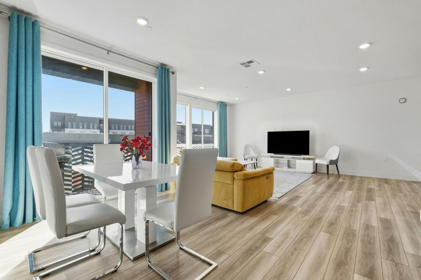 Detail Gallery Image 13 of 45 For 3690 Innovation Way #402,  Fremont,  CA 94538 - 3 Beds | 2 Baths