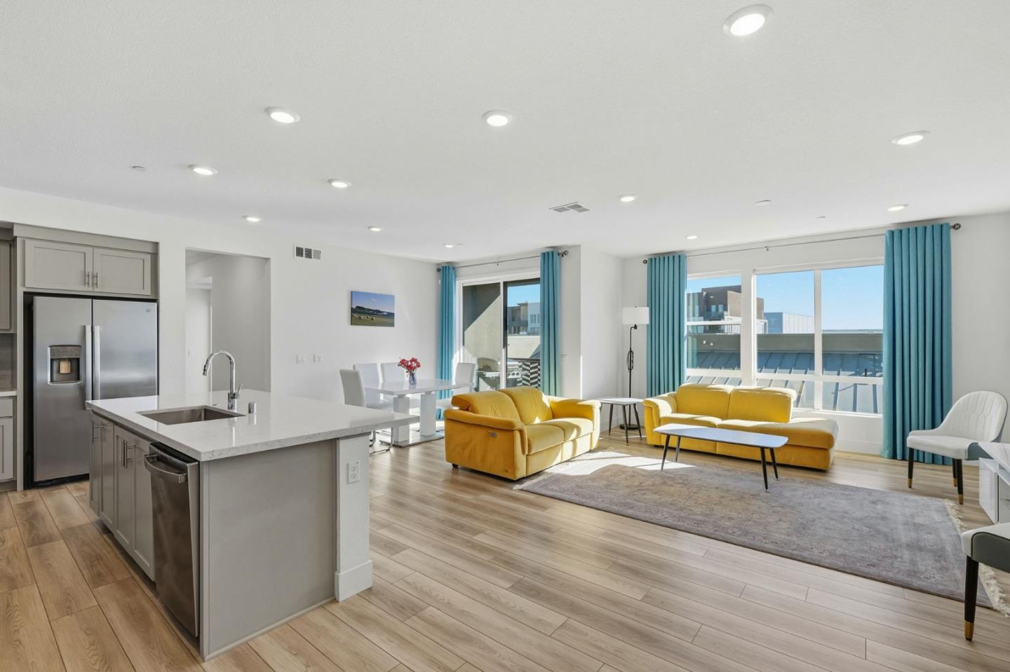 Detail Gallery Image 6 of 45 For 3690 Innovation Way #402,  Fremont,  CA 94538 - 3 Beds | 2 Baths