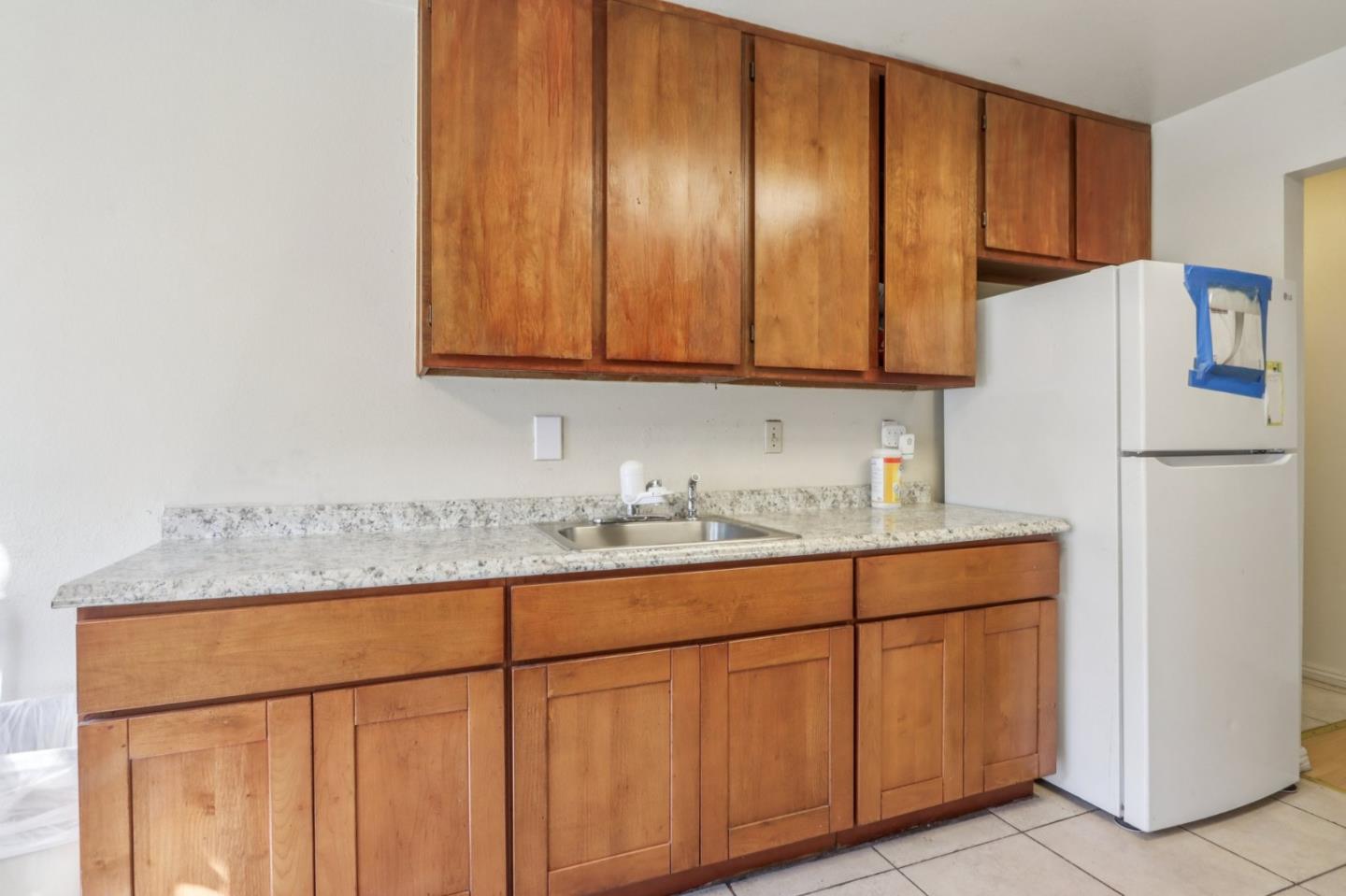 Detail Gallery Image 10 of 21 For 146 Damsen Dr, San Jose,  CA 95116 - 2 Beds | 2 Baths