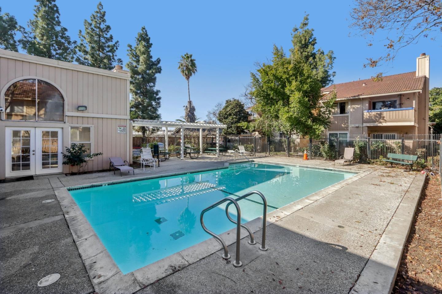 Detail Gallery Image 18 of 21 For 146 Damsen Dr, San Jose,  CA 95116 - 2 Beds | 2 Baths