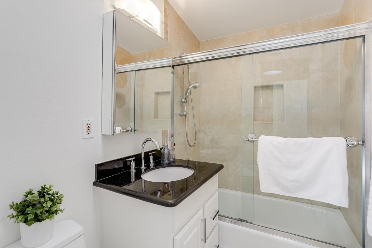 Detail Gallery Image 23 of 40 For 1068 Johnson Ave, San Jose,  CA 95129 - 4 Beds | 3 Baths