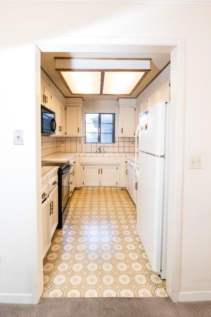 Detail Gallery Image 14 of 32 For Nissen Rd,  Salinas,  CA 93901 - 3 Beds | 2 Baths