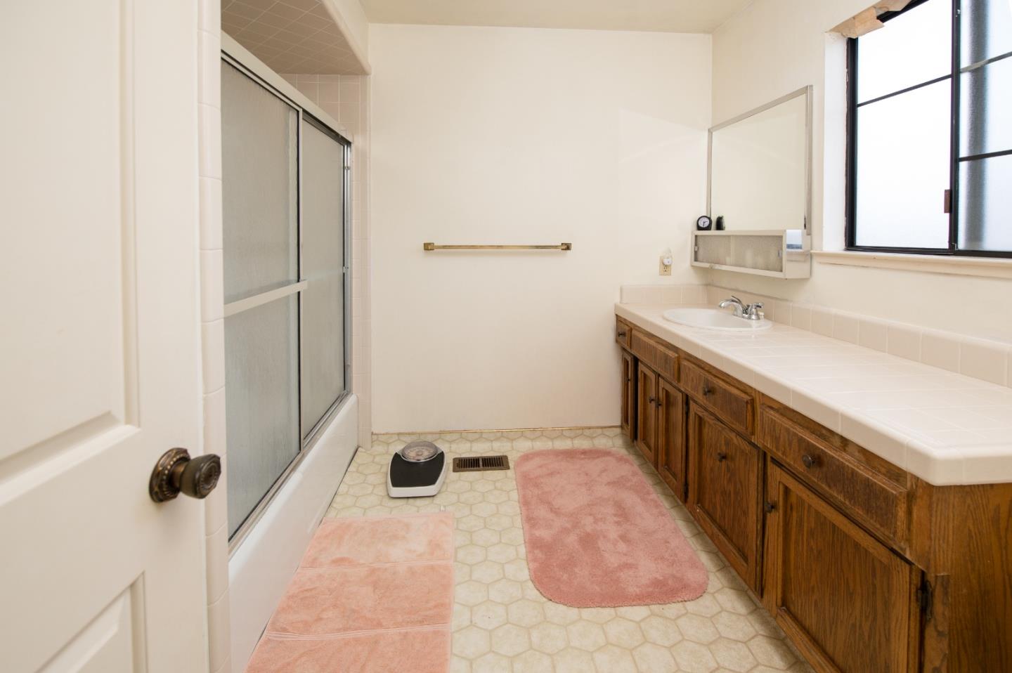 Detail Gallery Image 27 of 32 For Nissen Rd,  Salinas,  CA 93901 - 3 Beds | 2 Baths