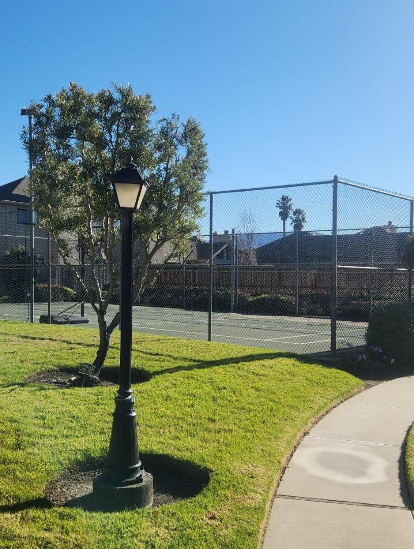 Detail Gallery Image 6 of 32 For Nissen Rd,  Salinas,  CA 93901 - 3 Beds | 2 Baths