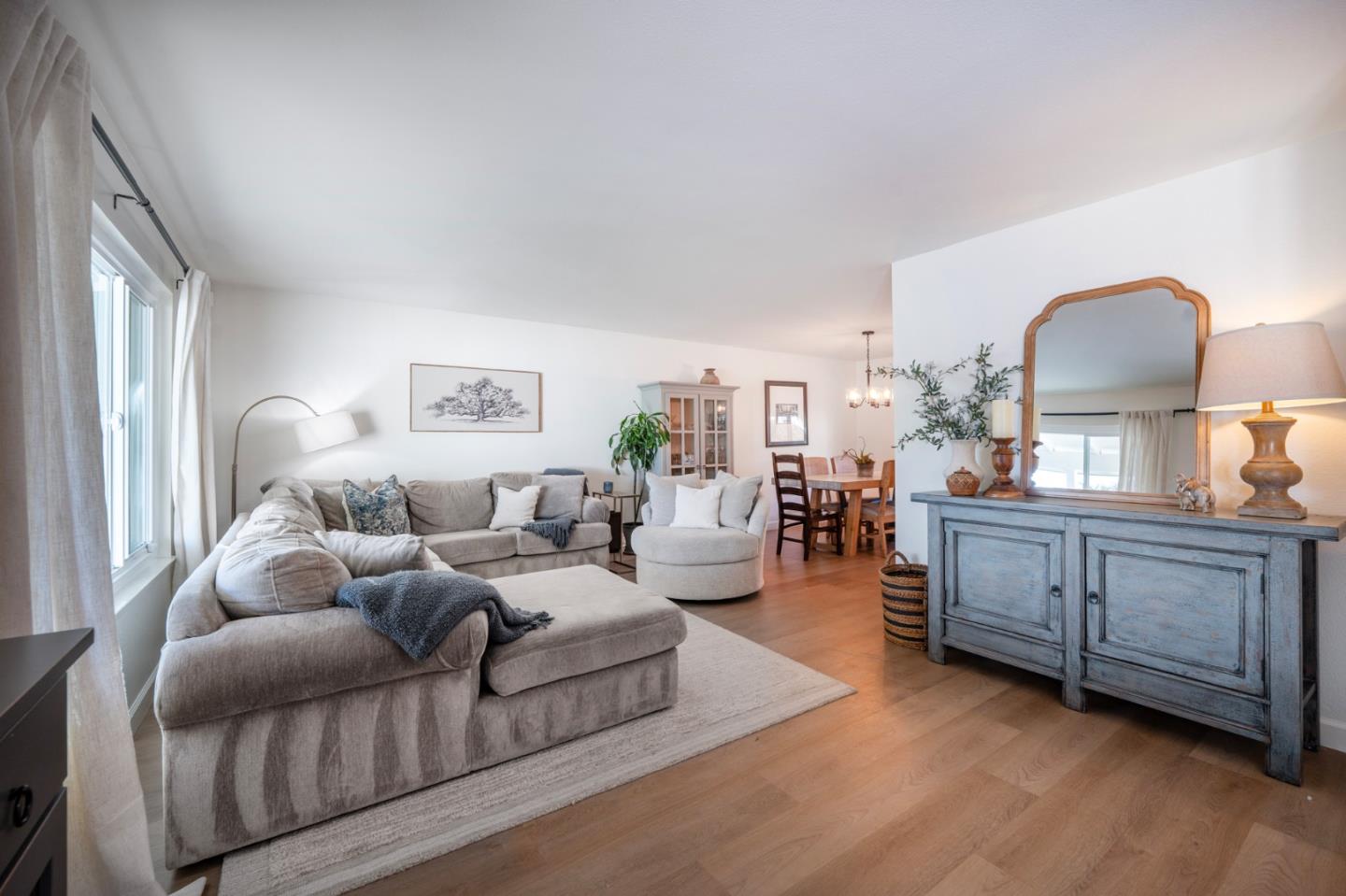 Detail Gallery Image 18 of 38 For 15605 La Mar Dr, Morgan Hill,  CA 95037 - 5 Beds | 2/1 Baths