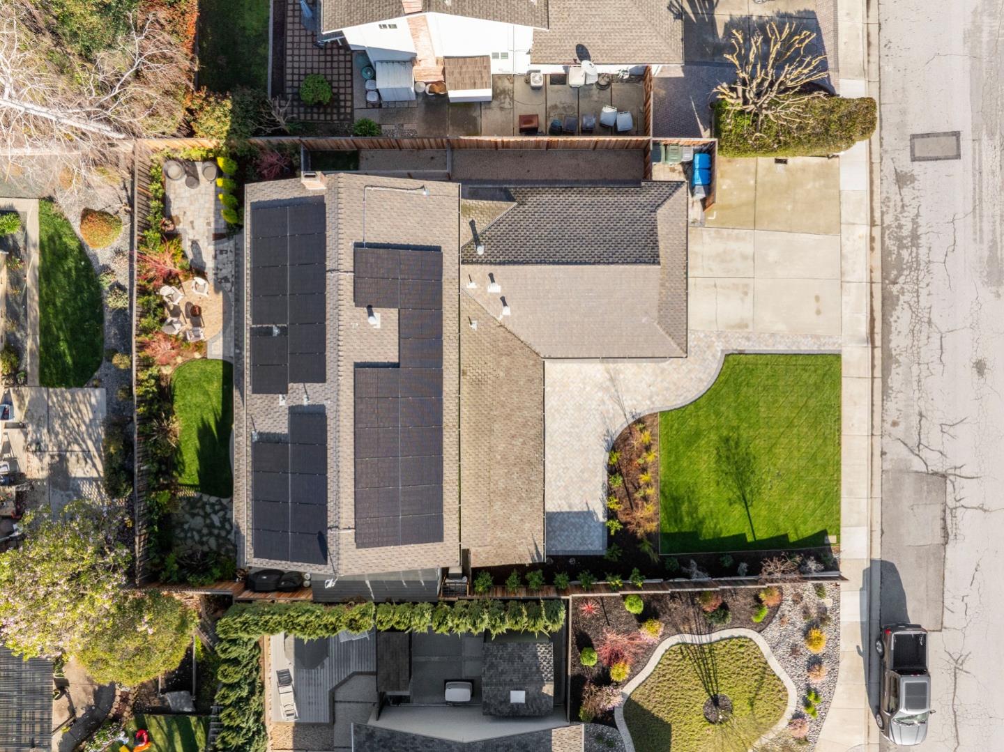 Detail Gallery Image 3 of 38 For 15605 La Mar Dr, Morgan Hill,  CA 95037 - 5 Beds | 2/1 Baths