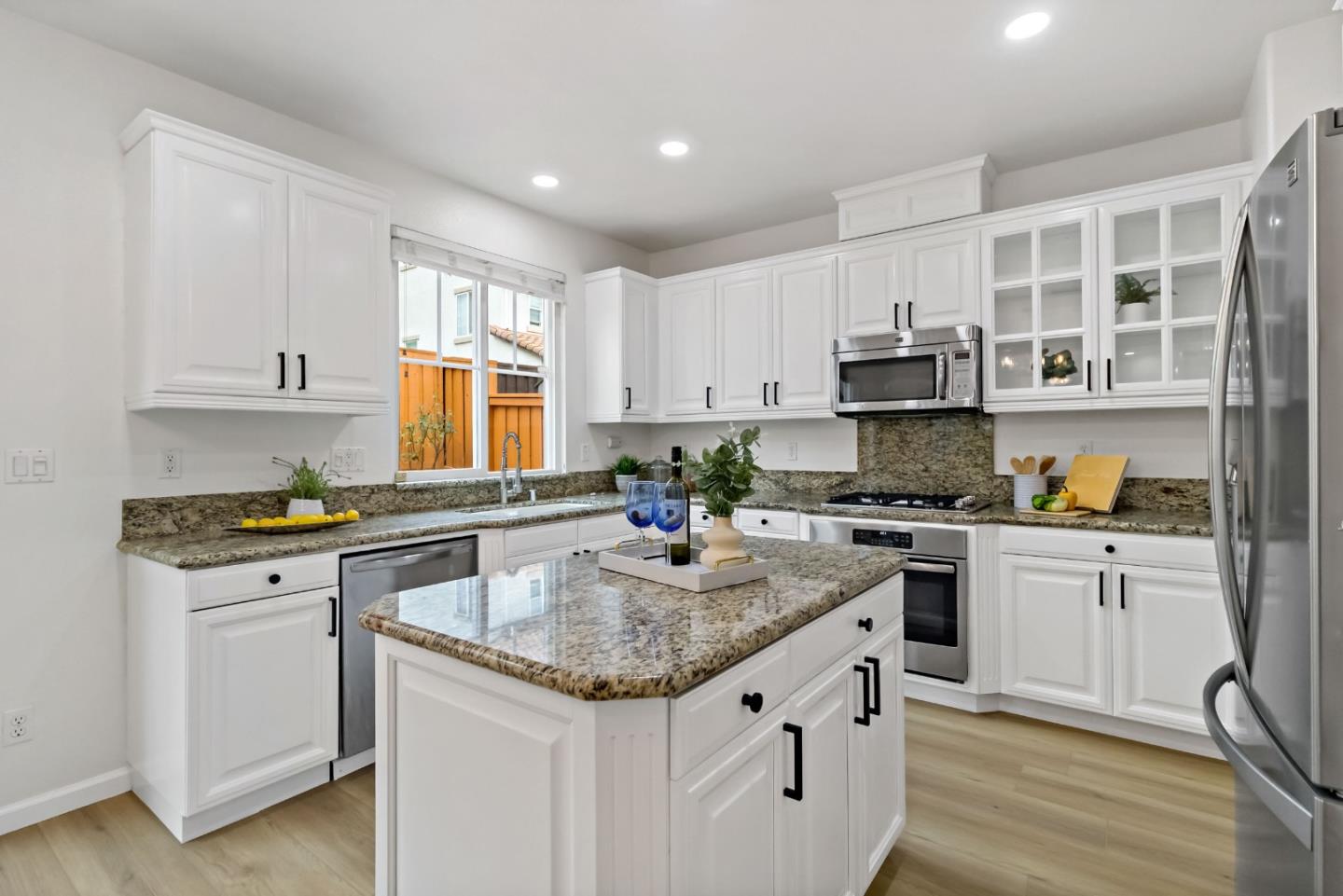 Detail Gallery Image 5 of 61 For 7394 Basking Ridge Ave, San Jose,  CA 95138 - 5 Beds | 3/1 Baths