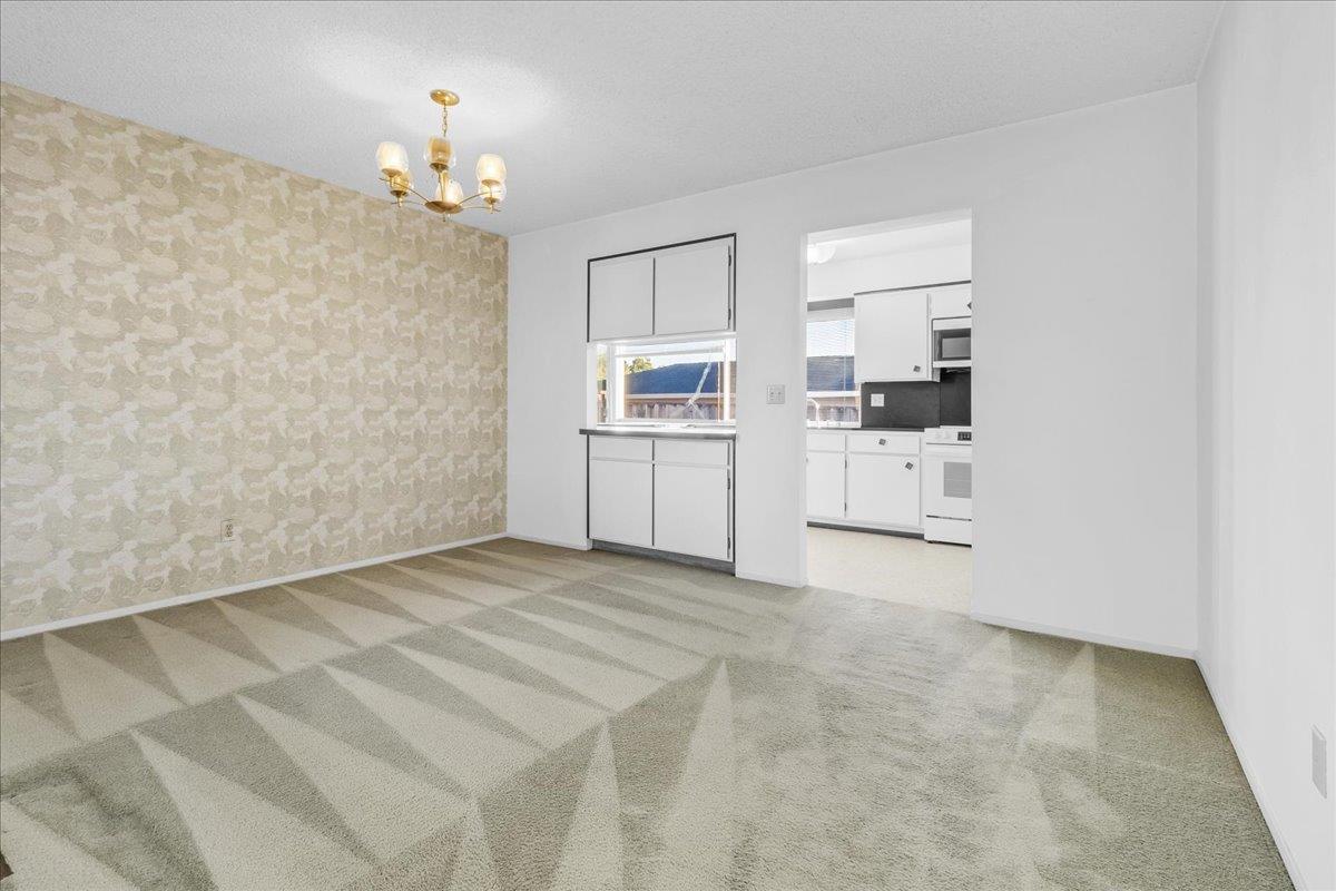 Detail Gallery Image 27 of 73 For 15175 Oak Hills Dr, Salinas,  CA 93907 - 3 Beds | 2 Baths