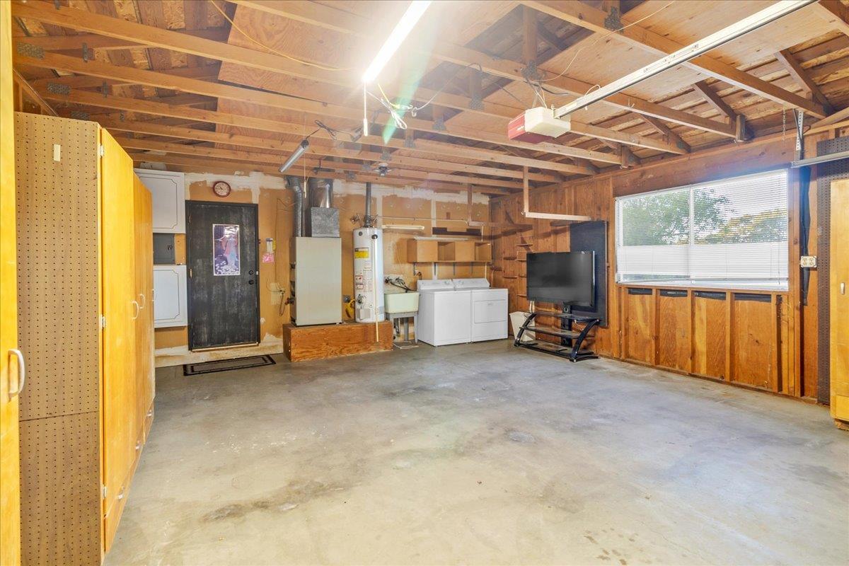 Detail Gallery Image 54 of 73 For 15175 Oak Hills Dr, Salinas,  CA 93907 - 3 Beds | 2 Baths