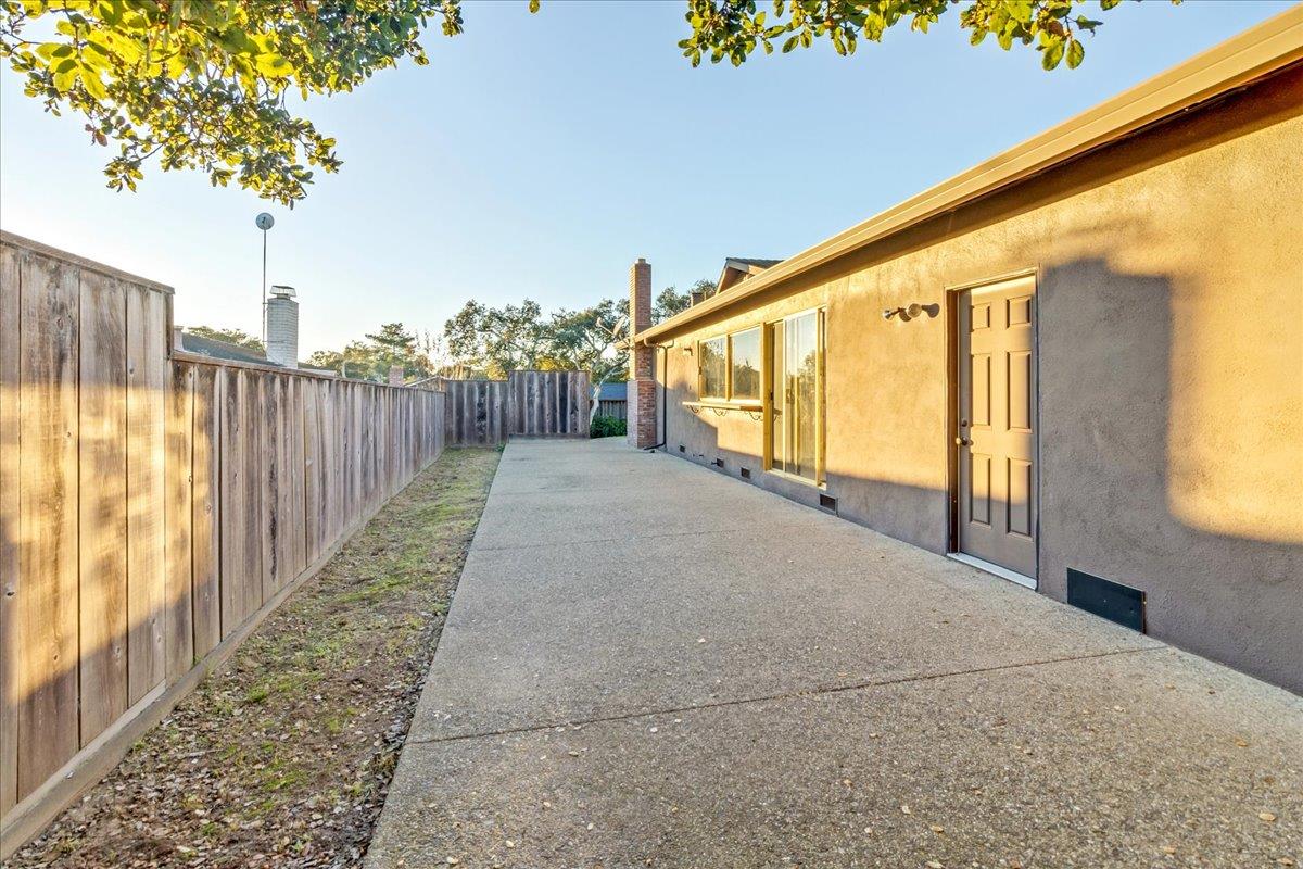 Detail Gallery Image 55 of 73 For 15175 Oak Hills Dr, Salinas,  CA 93907 - 3 Beds | 2 Baths