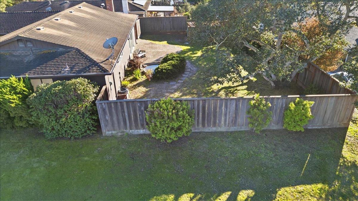 Detail Gallery Image 9 of 73 For 15175 Oak Hills Dr, Salinas,  CA 93907 - 3 Beds | 2 Baths