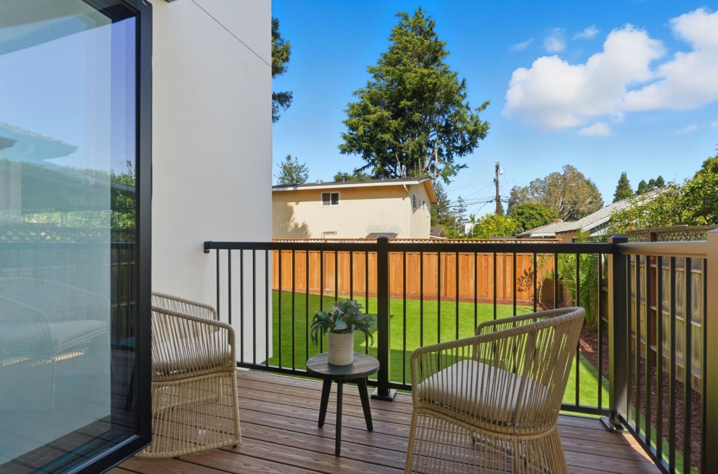 Detail Gallery Image 19 of 45 For 55 Orchard Ave, Redwood City,  CA 94061 - 5 Beds | 4/1 Baths