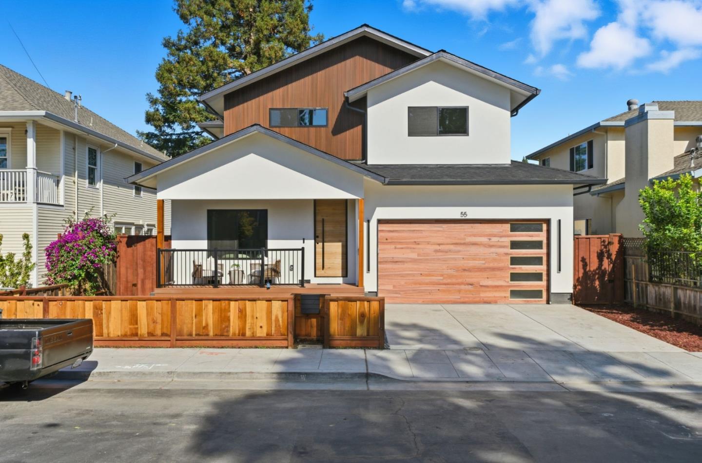 Detail Gallery Image 2 of 45 For 55 Orchard Ave, Redwood City,  CA 94061 - 5 Beds | 4/1 Baths