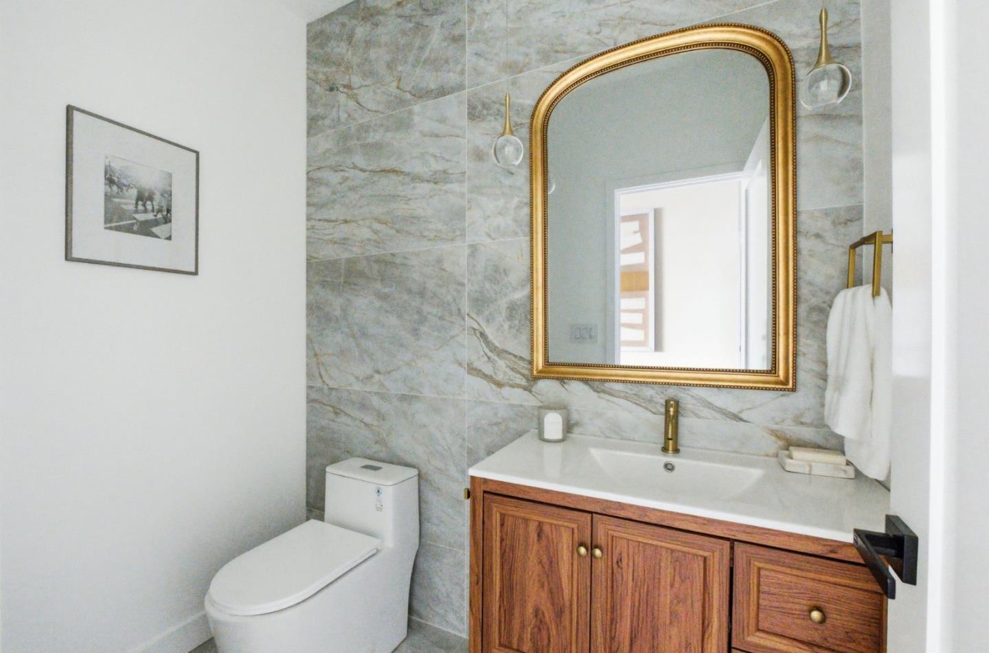 Detail Gallery Image 20 of 45 For 55 Orchard Ave, Redwood City,  CA 94061 - 5 Beds | 4/1 Baths