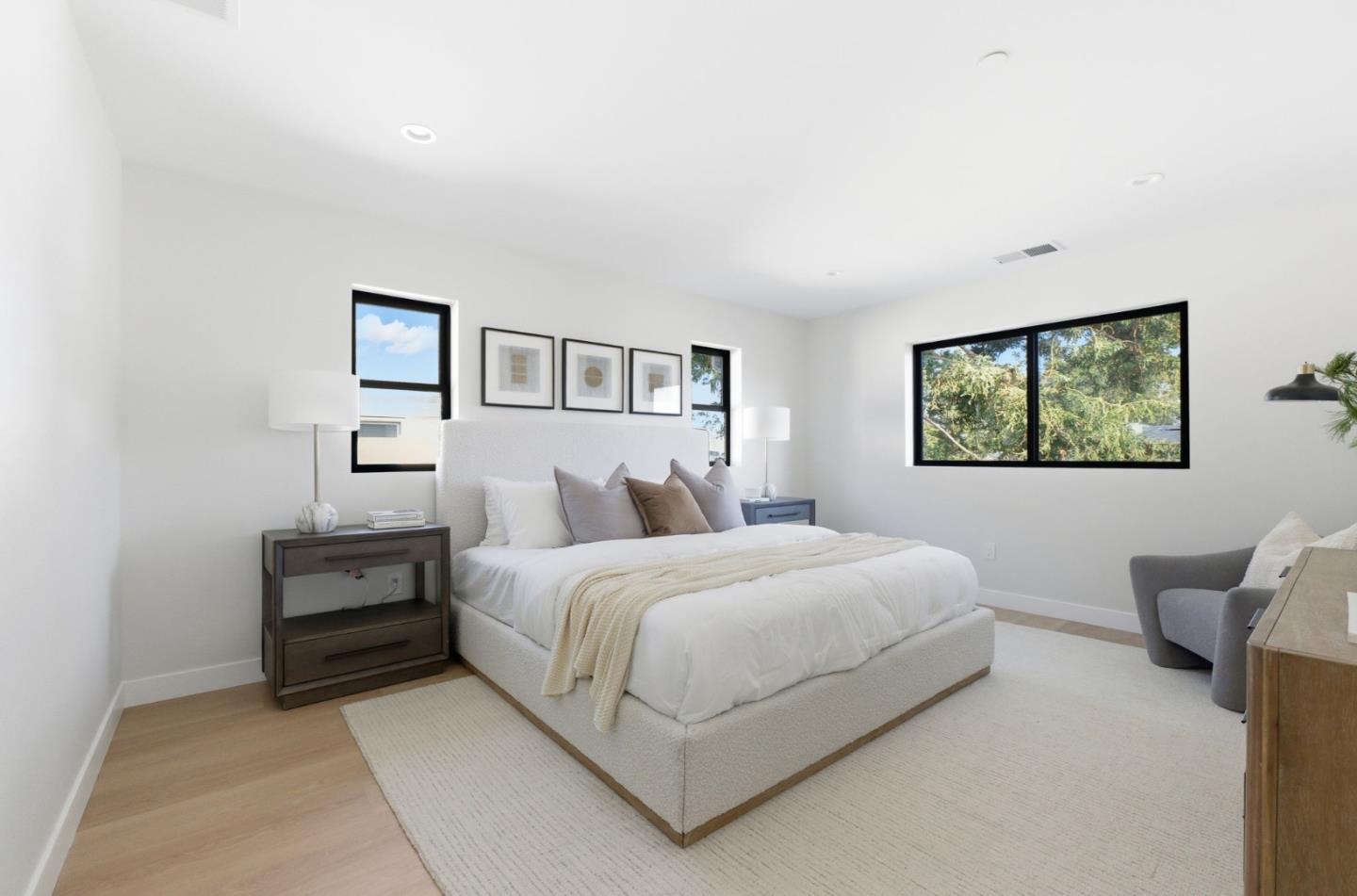 Detail Gallery Image 23 of 45 For 55 Orchard Ave, Redwood City,  CA 94061 - 5 Beds | 4/1 Baths