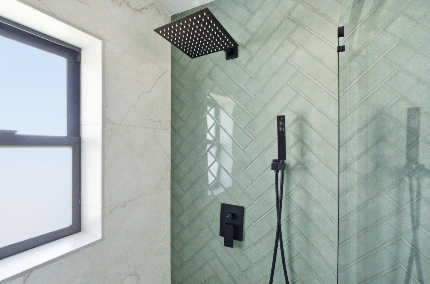 Detail Gallery Image 29 of 45 For 55 Orchard Ave, Redwood City,  CA 94061 - 5 Beds | 4/1 Baths