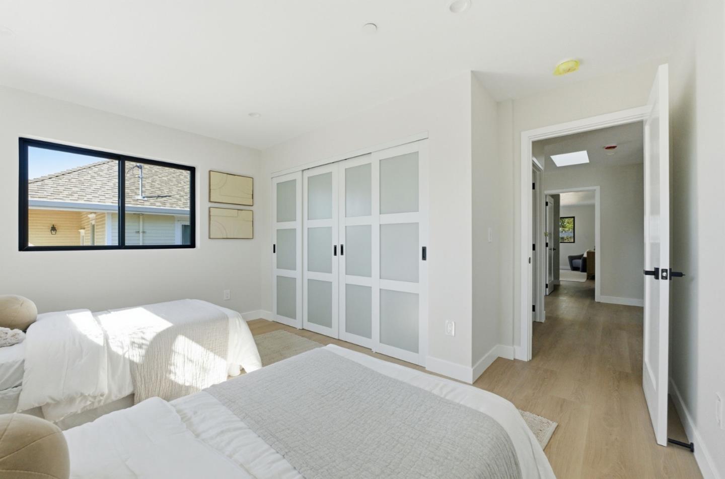 Detail Gallery Image 34 of 45 For 55 Orchard Ave, Redwood City,  CA 94061 - 5 Beds | 4/1 Baths