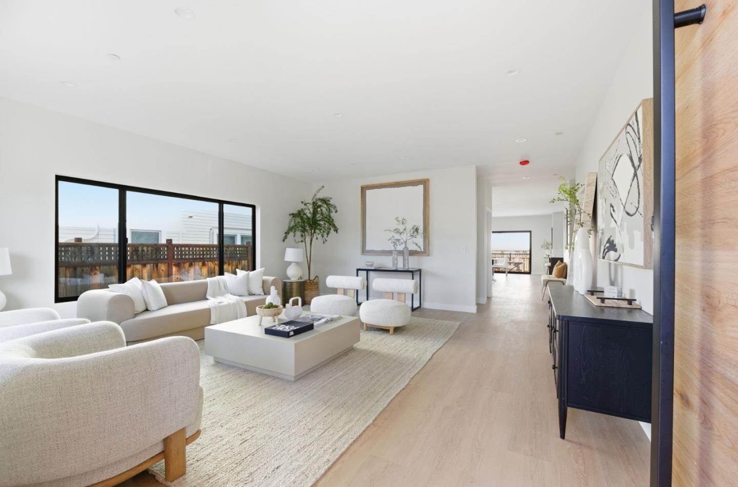 Detail Gallery Image 4 of 45 For 55 Orchard Ave, Redwood City,  CA 94061 - 5 Beds | 4/1 Baths