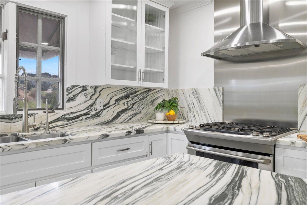 Detail Gallery Image 12 of 45 For 350 Merrill Rd, San Juan Bautista,  CA 95045 - 3 Beds | 2/1 Baths