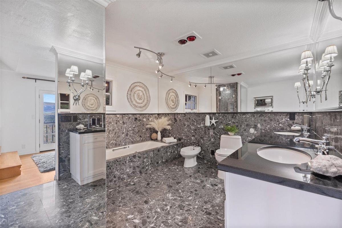 Detail Gallery Image 24 of 45 For 350 Merrill Rd, San Juan Bautista,  CA 95045 - 3 Beds | 2/1 Baths