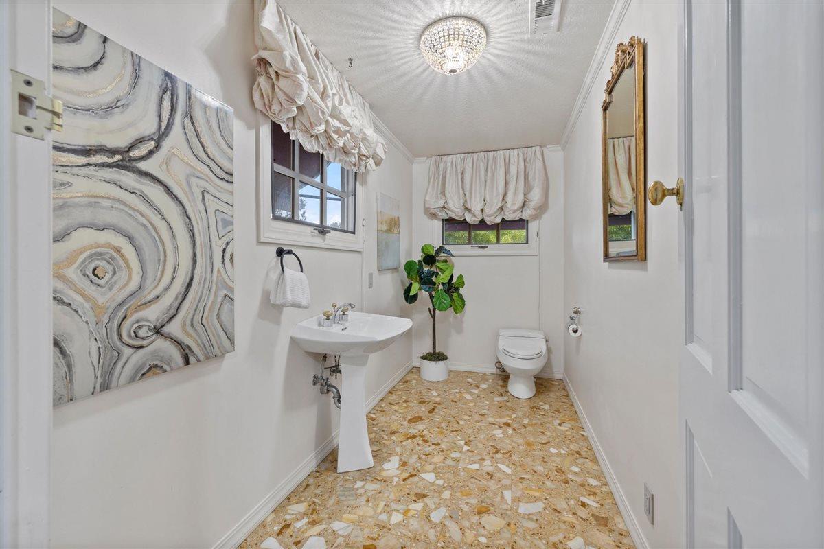 Detail Gallery Image 33 of 45 For 350 Merrill Rd, San Juan Bautista,  CA 95045 - 3 Beds | 2/1 Baths