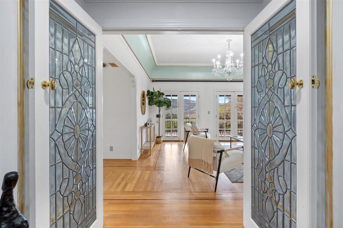 Detail Gallery Image 5 of 45 For 350 Merrill Rd, San Juan Bautista,  CA 95045 - 3 Beds | 2/1 Baths