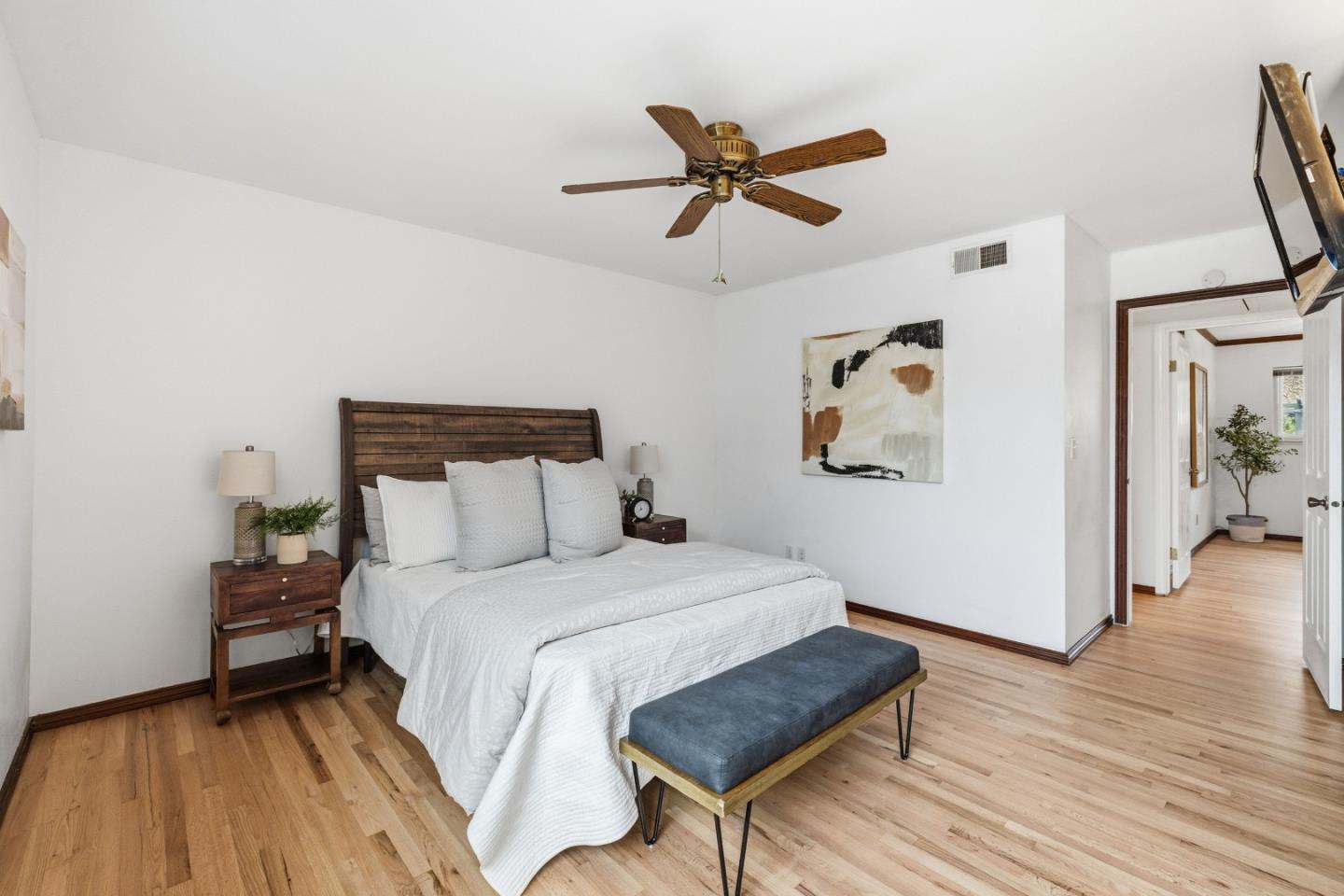 Detail Gallery Image 11 of 36 For 208 Germaine Ave, Santa Cruz,  CA 95065 - 3 Beds | 2 Baths