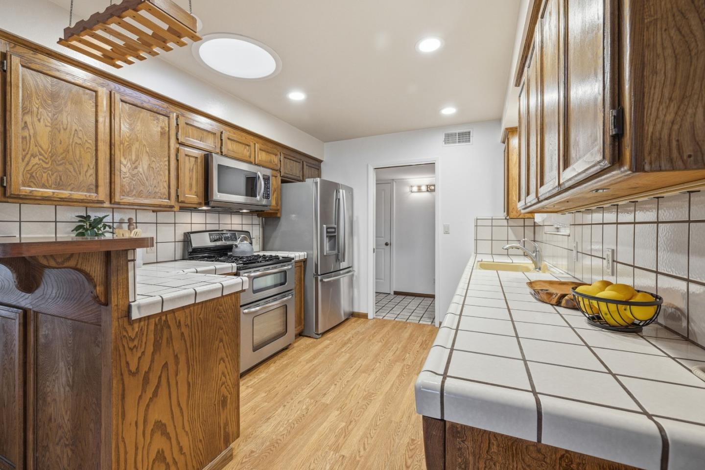 Detail Gallery Image 7 of 36 For 208 Germaine Ave, Santa Cruz,  CA 95065 - 3 Beds | 2 Baths