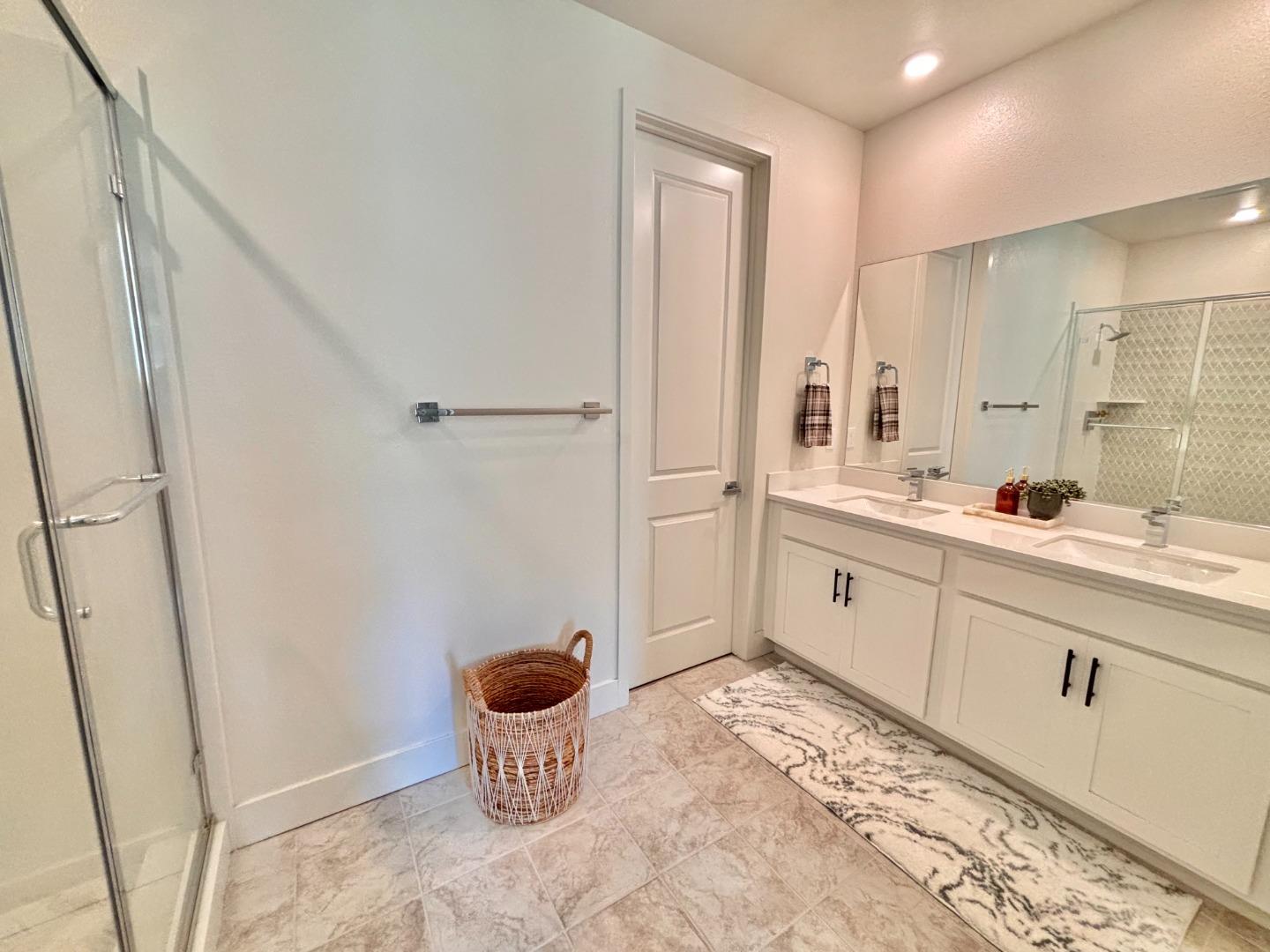 Detail Gallery Image 11 of 14 For 210 Verandah Ave, Novato,  CA 94945 - 3 Beds | 3 Baths