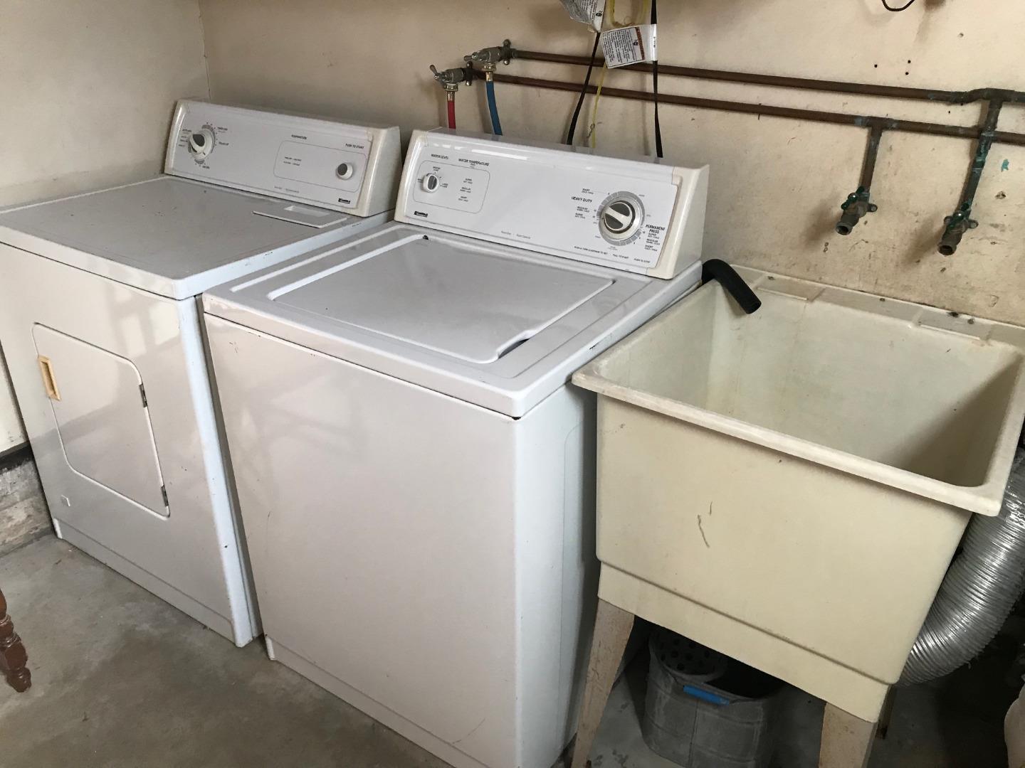 Detail Gallery Image 5 of 8 For 123 Park Ave, Santa Cruz,  CA 95062 - 2 Beds | 1 Baths