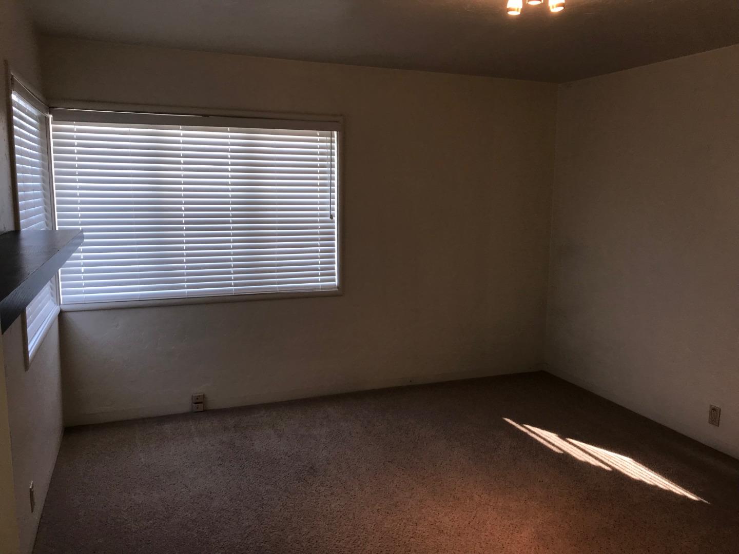 Detail Gallery Image 6 of 8 For 123 Park Ave, Santa Cruz,  CA 95062 - 2 Beds | 1 Baths