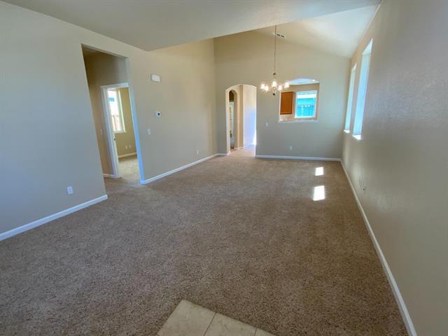 Detail Gallery Image 9 of 13 For 156 Brunia Pl, King City,  CA 93930 - 3 Beds | 2 Baths