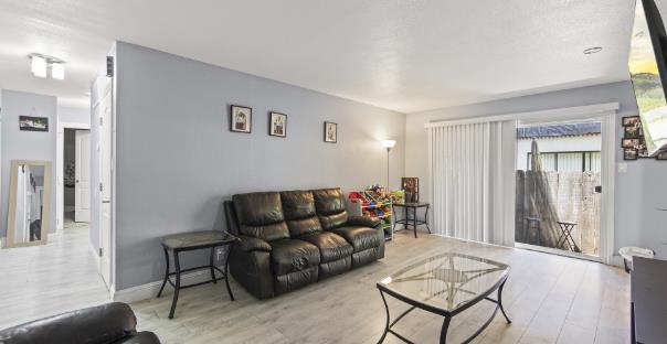 Detail Gallery Image 6 of 9 For 1440 Gordon St, Redwood City,  CA 94061 - – Beds | – Baths