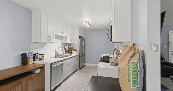 Detail Gallery Image 7 of 9 For 1440 Gordon St, Redwood City,  CA 94061 - – Beds | – Baths