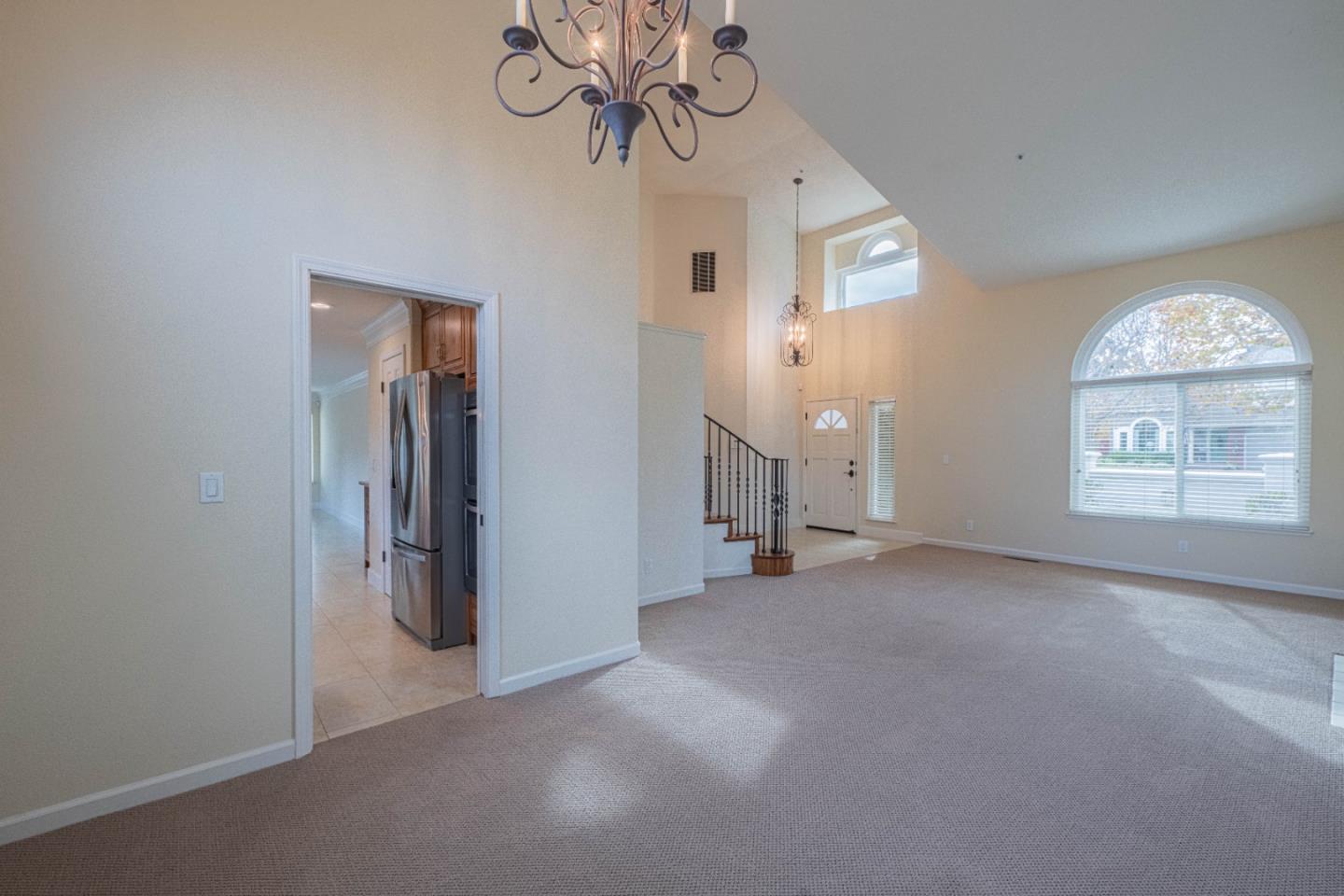 Detail Gallery Image 14 of 54 For 20435 Franciscan Way, Salinas,  CA 93908 - 4 Beds | 3 Baths