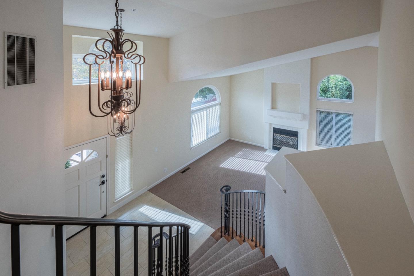 Detail Gallery Image 26 of 54 For 20435 Franciscan Way, Salinas,  CA 93908 - 4 Beds | 3 Baths