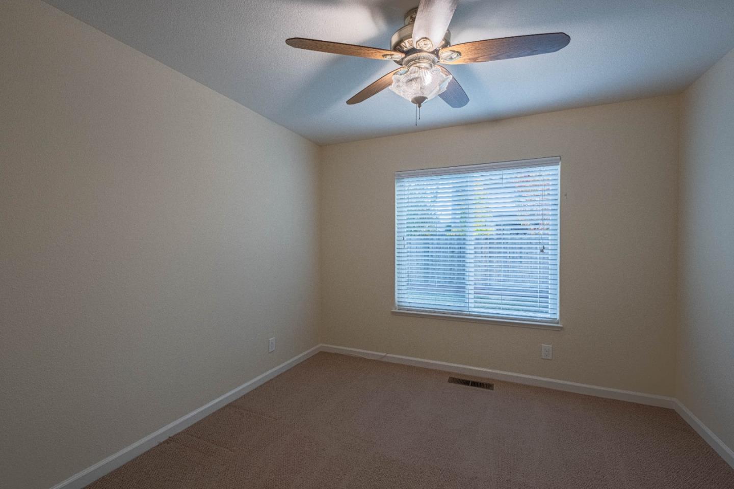 Detail Gallery Image 28 of 54 For 20435 Franciscan Way, Salinas,  CA 93908 - 4 Beds | 3 Baths