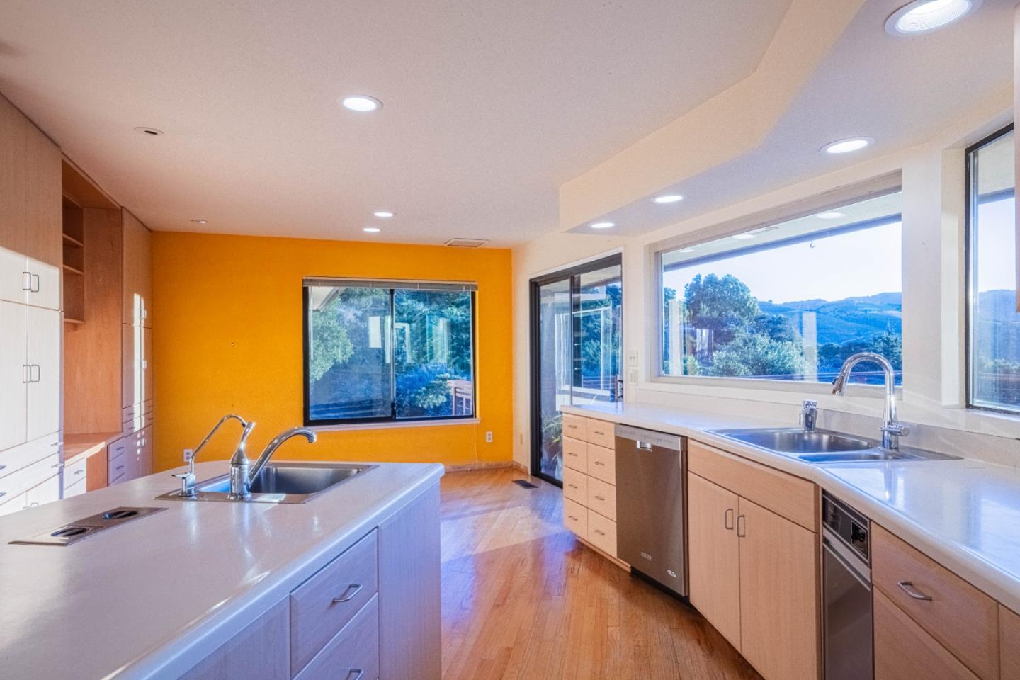 Detail Gallery Image 20 of 37 For 10000 Eddy Rd, Carmel Valley,  CA 93923 - 3 Beds | 2 Baths