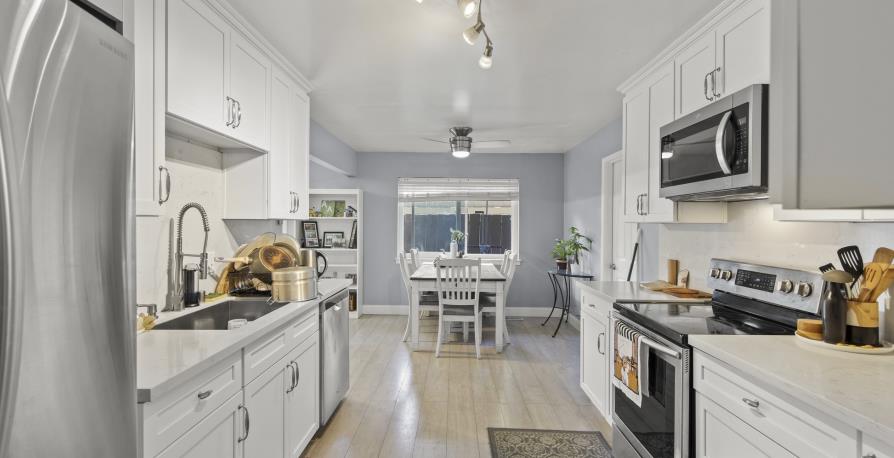 Detail Gallery Image 7 of 7 For 1442 Gordon St, Redwood City,  CA 94061 - – Beds | – Baths