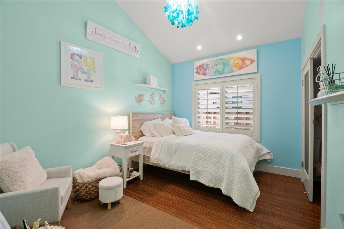 Detail Gallery Image 13 of 28 For 1225 Altamead Dr, Los Altos,  CA 94024 - 4 Beds | 3/1 Baths